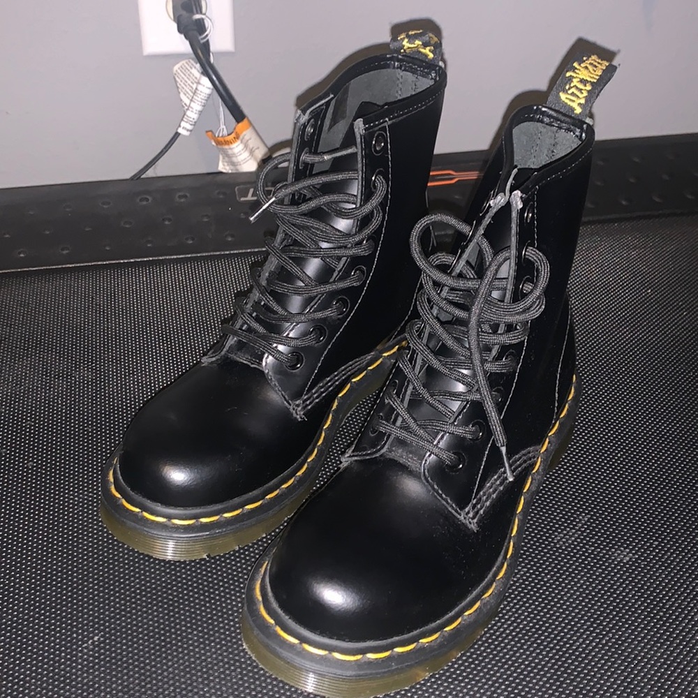 Dr. Marten 1460 YELLOW STITCH SMOOTH LEATHER LACE UP BOOTS Size 3UK (36)